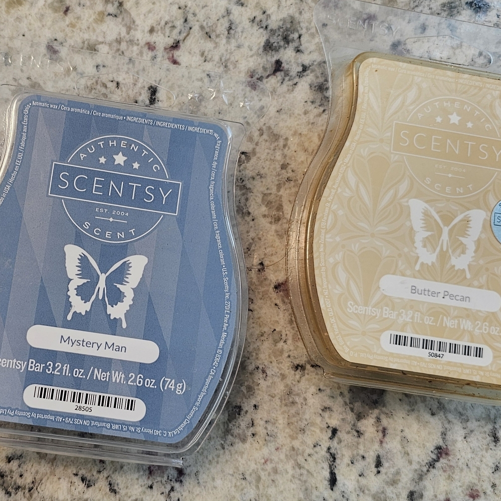 Scentsy Blue Decorative Jar - Picture 6 of 7